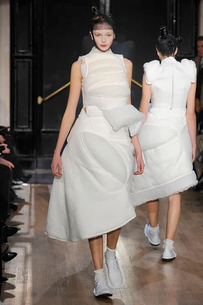 Look 34